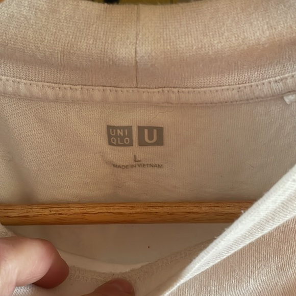 Uniqlo white shirt - Picture 2 of 3